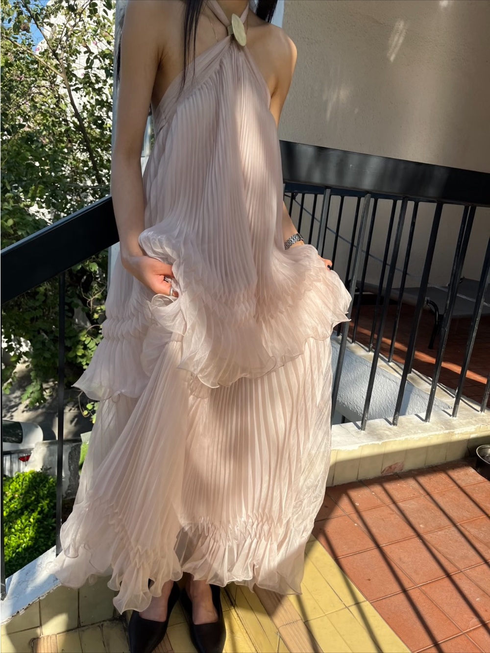 Elegant Pleated Halter Maxi Dress in Soft Blush
